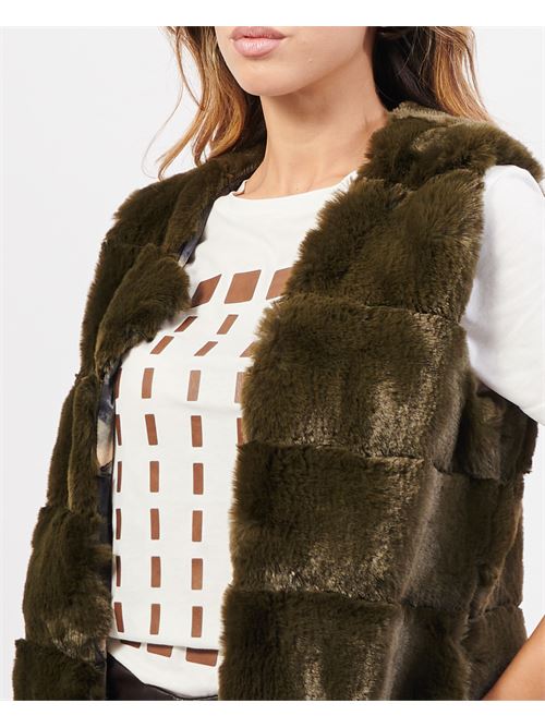 Gio Cellini sleeveless jacket in eco fur GIO CELLINI | EP034VERDE